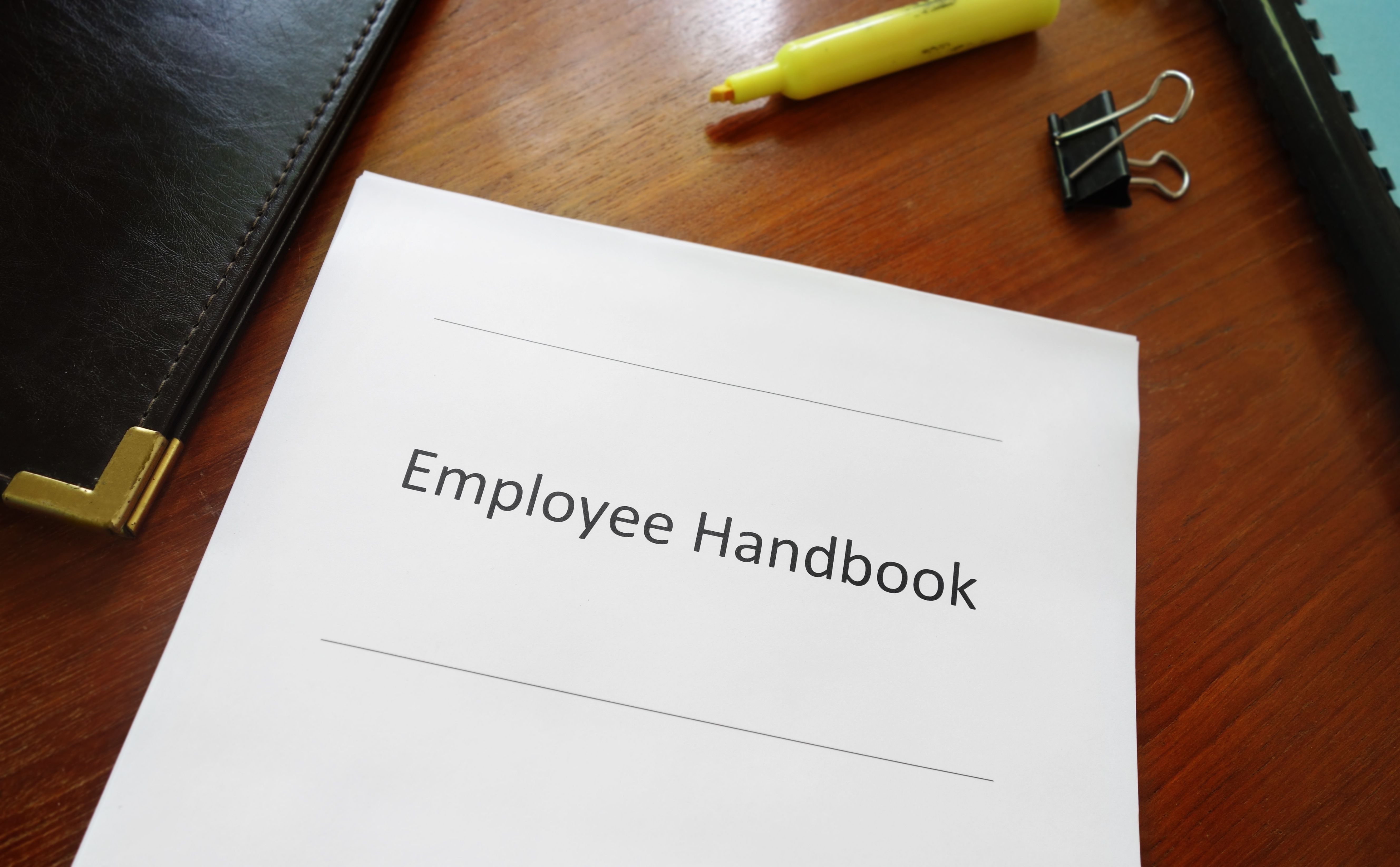 employee handbook | © zimmytws - stock.adobe.com